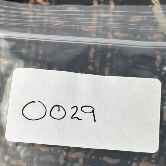 I.C.E. Elegant Black and Cream Plaid Cape with Bow at Closure - Picture 10 of 10